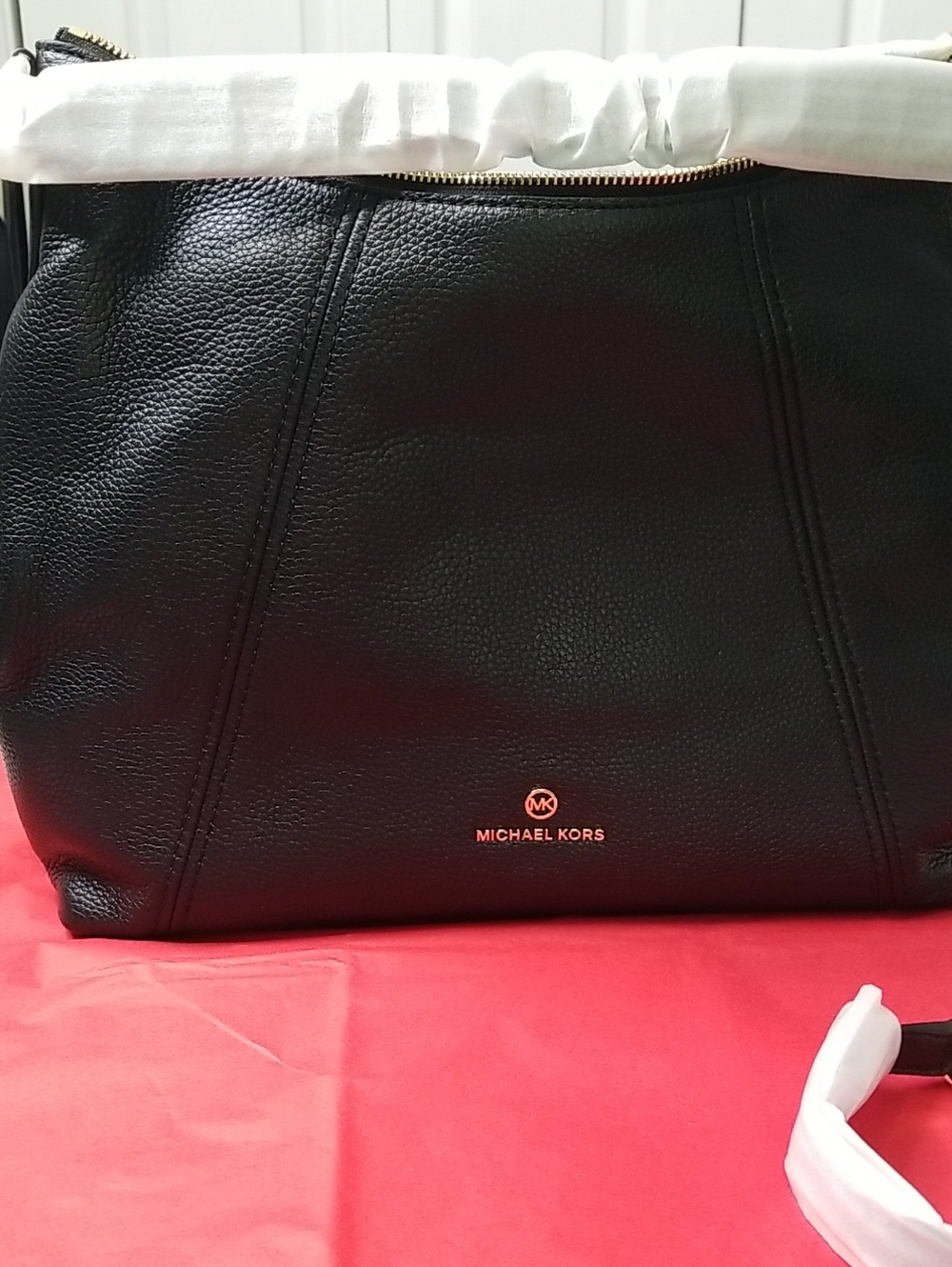 Michael Kors womens handbag has two straps shoulder or crossbody NWT